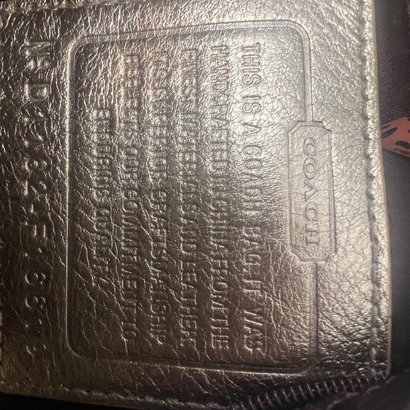 Coach - Picture 3 of 3